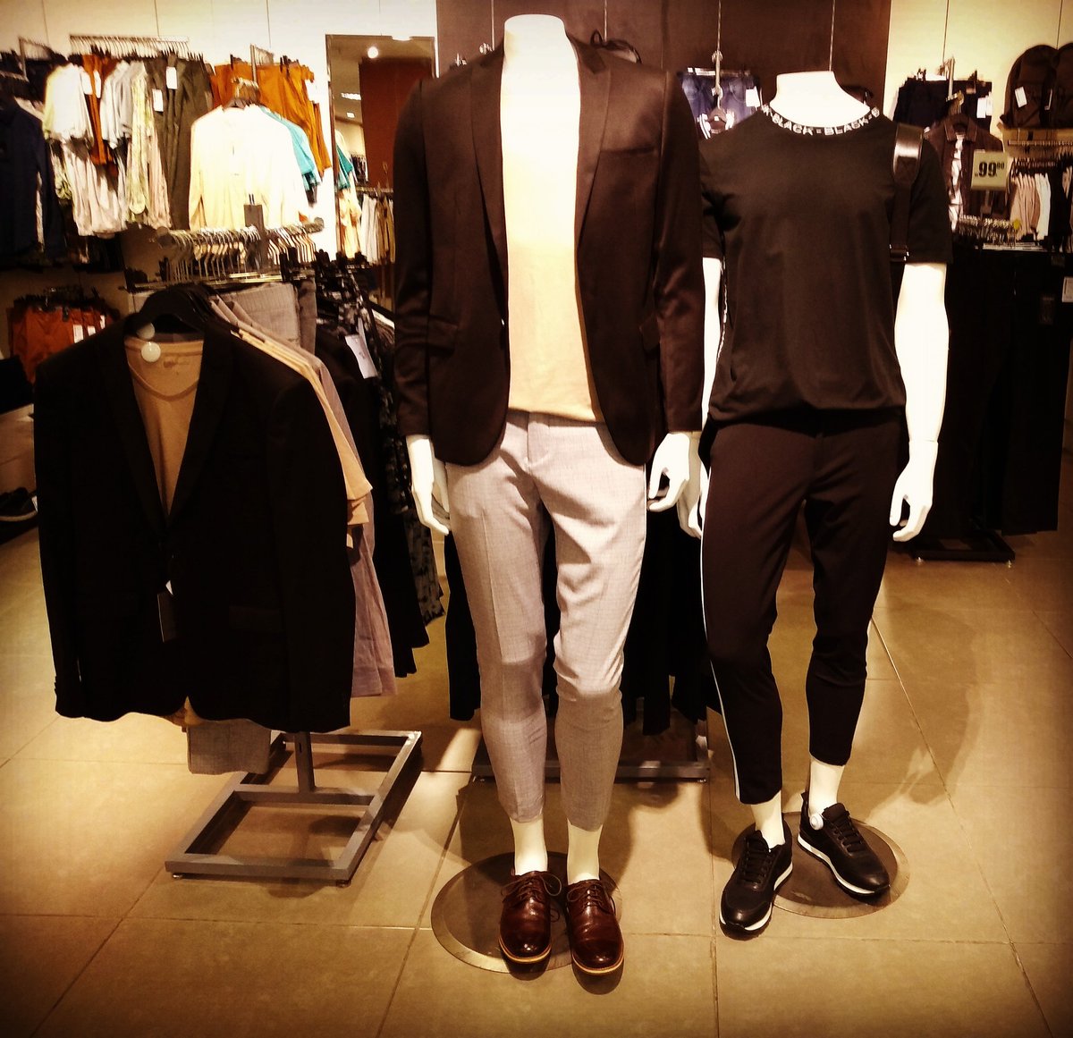 Heldinho1979's tweet photo. #Rchlo 
#Black
#Moda
#SejaVoceSejaFeliz https://t.co/4Z2zmgkcIu