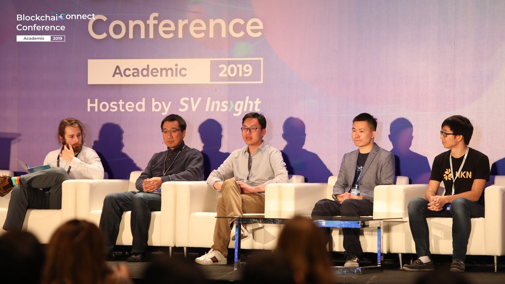 blockchain_con's tweet photo. Yi Lu,cofounder of @UNetworkHQ Yilun Zhang,CTO of @NKN_ORG,Sichao Yang,Cofounder of @canonchain,Henry He,Cofounder of @SesameOpenNet ,Tai Jin,Cofounder at @LudosProtocol and Colin Harper from @BitcoinMagazine  speaking at a Panel about Token Economy, Curation Markets and solution https://t.co/ovq67tevJM