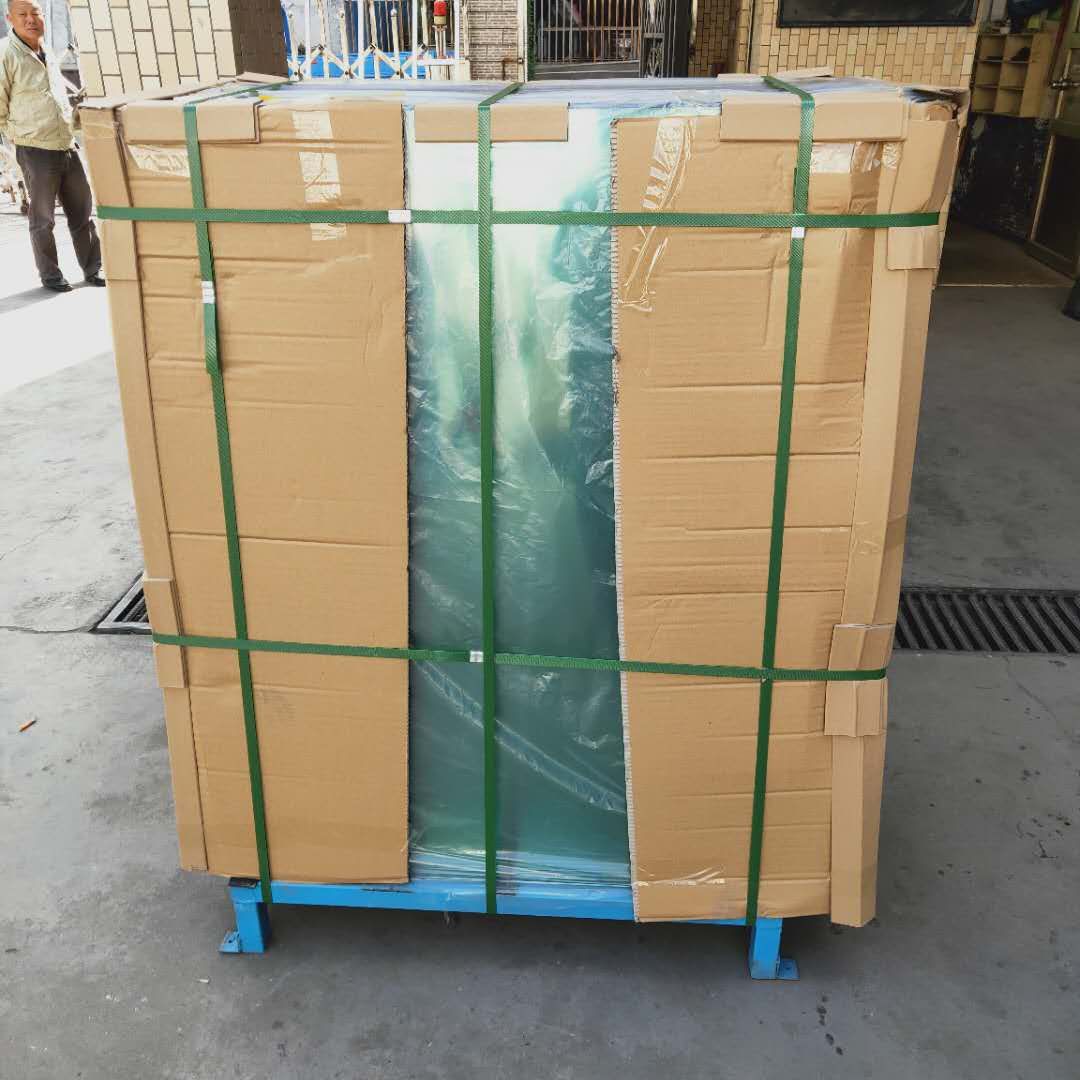 YmGlass's tweet photo. Using the Steel Rack instead of Wooden Crate for transportation is another option. The advantage is it can be re-used or sold for recycle. #glass #balustrade #toughenedglass #doubleglazed #glassdoor #partition #construction #splashback #showerdoor #poolfencing #framelessglass https://t.co/AR5CWfb87n