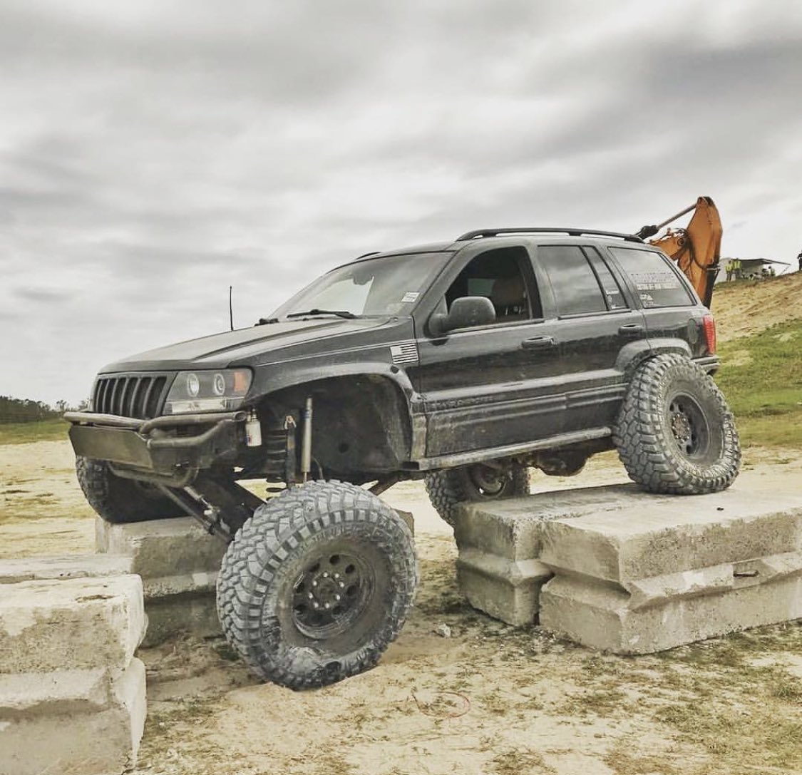 Everybody loves #FlexyFridays 💪🏻 #TrailNomads