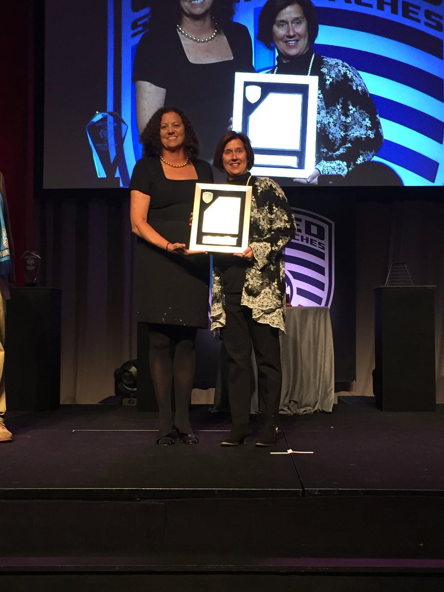 UnitedCoaches's tweet photo. Congratulations to Hall of Fame inductees Albie Loeffler (accepted by daughter and grandson), Dr. Colleen Hacker and Aliceann Wilber! #CHI19 https://t.co/BjS5N9hlNz