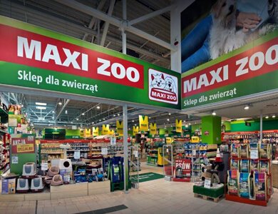 BobTusi's tweet photo. 3,Fressnapf is the biggest European chain pet shop,they have 2000+ stores in Germany,and other more than 10 euro countries. In different countries,they have different shop name,but all of them belong Fressnapf Group which was built by Torsten. https://t.co/WIjUfzTdXp