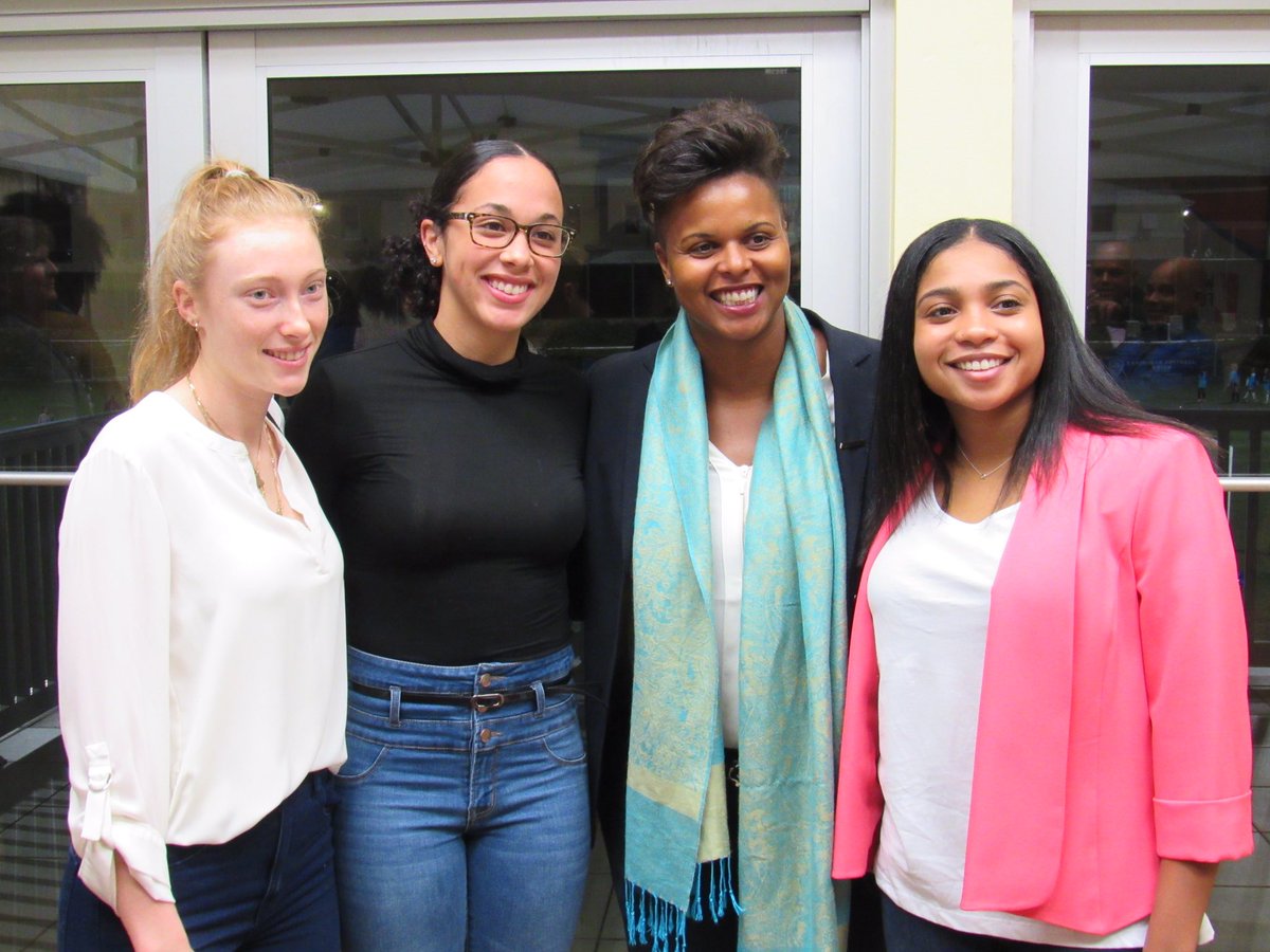 BermudaFA's tweet photo. Tonight was our Opening of @BermudaFA Women’s Symposium with @karinaleblanc Head of Women’s Football @Concacaf #Bermuda #bermudafa #bdagirlpower https://t.co/9cUzsUrRcE