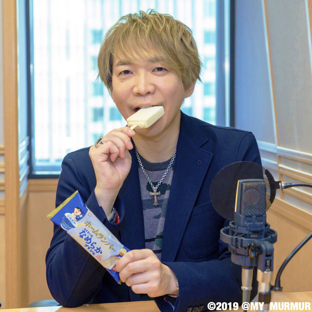 諏訪部順一 Junichi Suwabe まさかラジオcmのお話が来るとは で 先日収録を メイトーのなめらかプリン 発売周年を記念したコラボ商品 ホームランバー メイトーのなめらかプリン味 どっちも定番で好きなやつというミラクル Cmは本日からオンエア