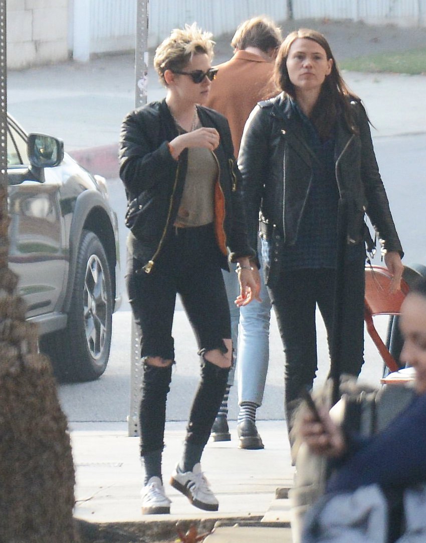 Kristen Stewart Fan tweet media