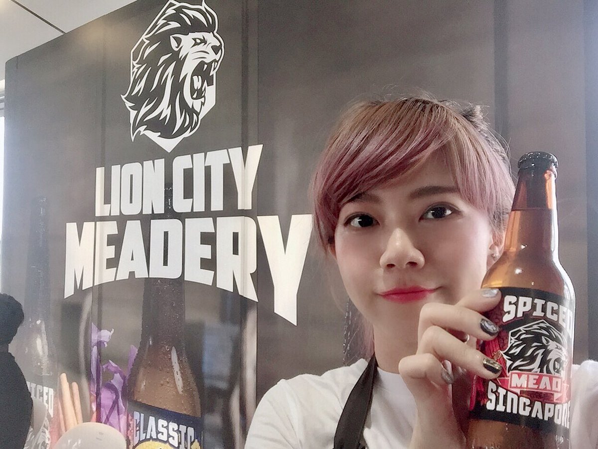 gk_reiko's tweet image. Come drink like a Viking with us at #WickedWallop2019! Presenting Singapore’s first beer-style mead! I personally like the SPICED mead 😆 #WickedWallop #LionCityPride