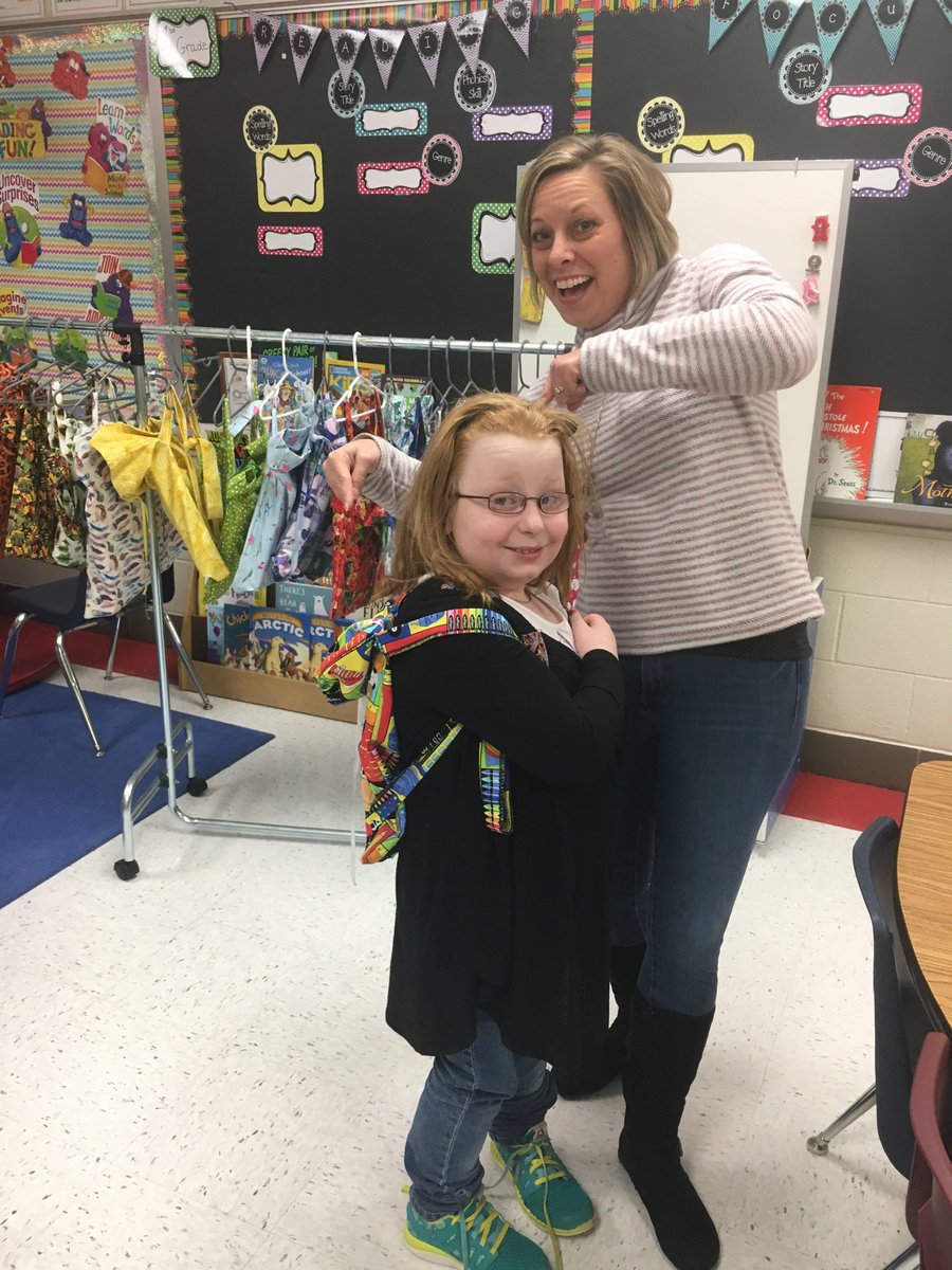rbesheap's tweet photo. Our idea became reality today...Family Literacy Bags went home with some very happy kids! Thank you @principalrmac &amp; Mrs. Carter for all your support! @rbessalger #RedBud132 #firstbook #familyliteracy https://t.co/HYKlGRgVhu