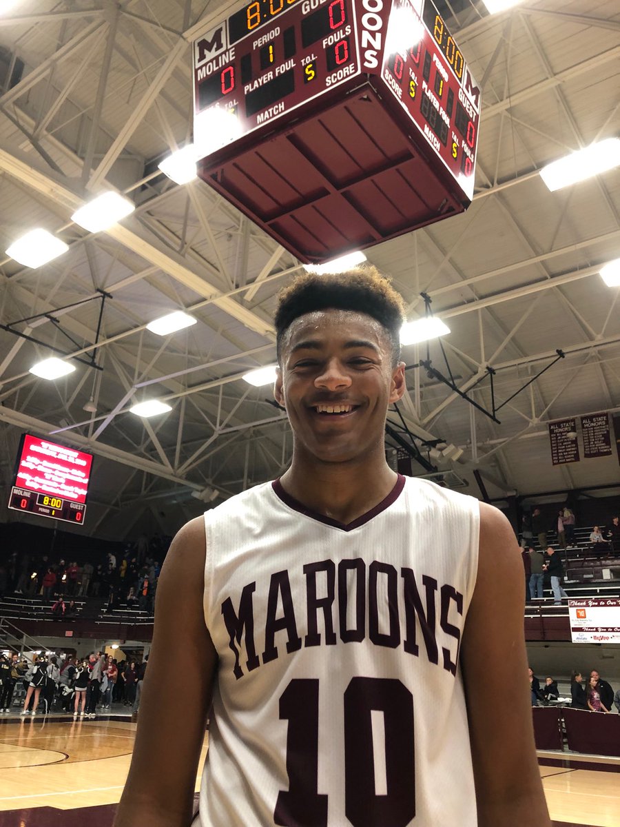 ness_44's tweet photo. #HungryHobo11 Player of the Game in Moline’s 71-54 win over Galesburg - Moline’s Jabari Rogers, his 3rd double-figure game (10) since moving into the starting lineup. https://t.co/3uQqjupEJY