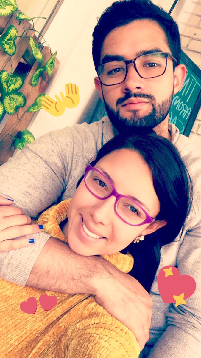 MarceRomero09's tweet photo. @Sebasviviel94 Dios ha dado un regalo inigualable a mi vida , eres un hombre amoroso invaluable y lleno de un amor por Dios , gracias doy a él por ti en mi vida y que sea Dios guiando y fortaleciendo nuestra relación te amoooo🥰❤️🙈👉🏻👈🏻🌍 https://t.co/jJn7FZOjdK