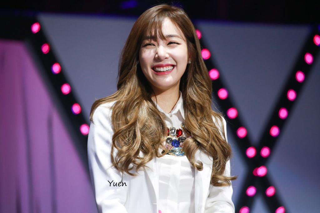 #TiffanyYoung 
#BestSoloBreakout 
#iHeartAwards