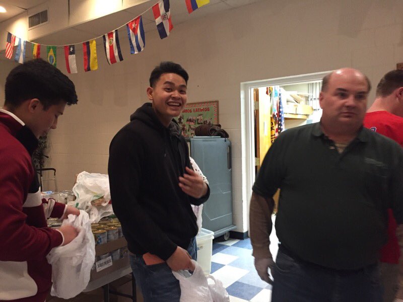 PVHSInteract1's tweet photo. Interact club volunteering at Sterling United Methodist Church for its monthly food drive; 01/11/19 https://t.co/Un9JXs9CQi