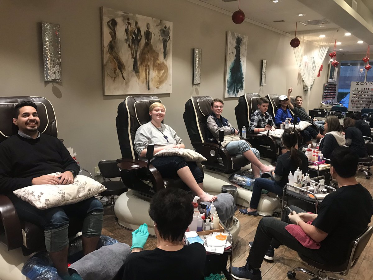 sterlingchoir's tweet photo. We had a great evening of pedicures and hibachi for dinner! Keep these 8 fabulous kids in your thoughts and prayers as they audition for the Texas All-State Choir tomorrow! Go #SterlingChoir! @GCCISD @gooseDoFA @RSSRangers #TMEAAllStateProcess #Area https://t.co/24mFsWXb7V