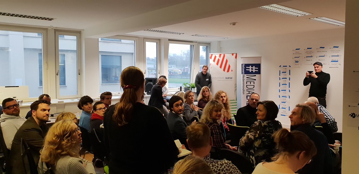 CREATIVE_NRW's tweet photo. Los geht's. "Hashtag": Mehr Aufmerksamkeit für die Kreativwirtschaft! Danke an @MediaLabNRW für das #mediacampnrw und auf einen produktiven Tag #creativespaces #hiddenvalues @MedienNRW @VorOrtNRW https://t.co/258tL8QBd8