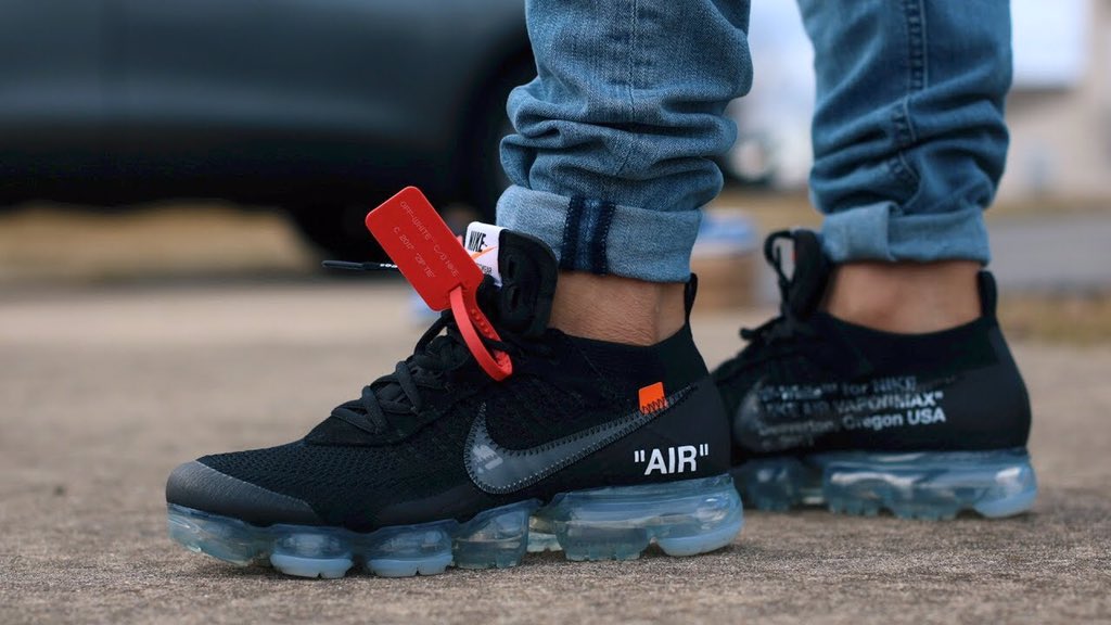 vapormax black clear bottom