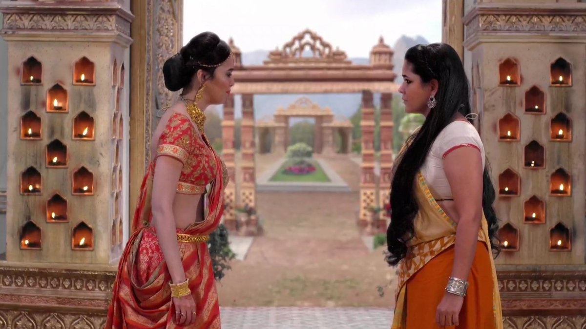kittukidhun's tweet photo. #KarnSangini Epi60 Moments:
•Saas-bahu escapade•
#Radhama stages an escape for #Uruvi &amp; then we get saas-bahu milan🙄 
Uruvi declares she won't let anyone come between #Karn &amp; herself again😔
#TejasswiPrakash #AashimGulati 
P.S. Nice to see Karn's praja starting to accept him😌 https://t.co/hobEJnnL2c