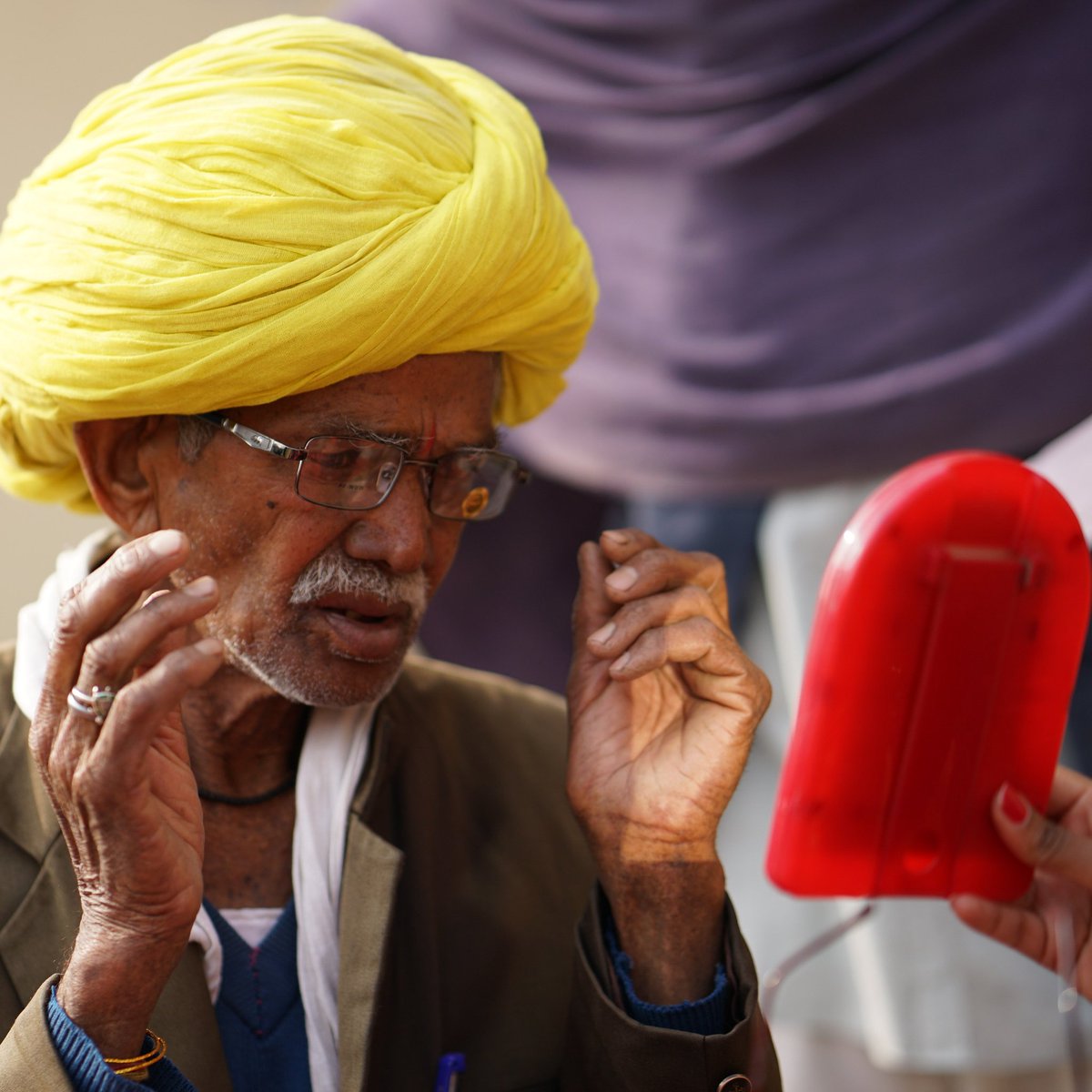 JoachimKuss's tweet photo. Just back from Rajasthan I am more convinced than ever that we need inclusive eye and vision care. Glasses? Cataract surgery? Whatever needed should be available. No one sent home w/o help. Eye doctors and optometrists ONE team

#eyeglasses #clearvisionforeveryone https://t.co/URVqwWiIKX