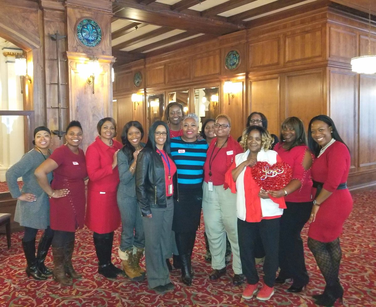 LmarieAsad's tweet photo. @dstinc1913 Delta's are employed in every level in the field of health care. The ladies of Delta Sigma Theta Sorority Inc. at @BCBSIL work and volunteer serving communities across Illinois. We also gather to fellowship quarterly downtown.
#DST106Challenge
#DeltasAtWork 👠
#DST1913 🔺️❤ https://t.co/dFXfVAJERz