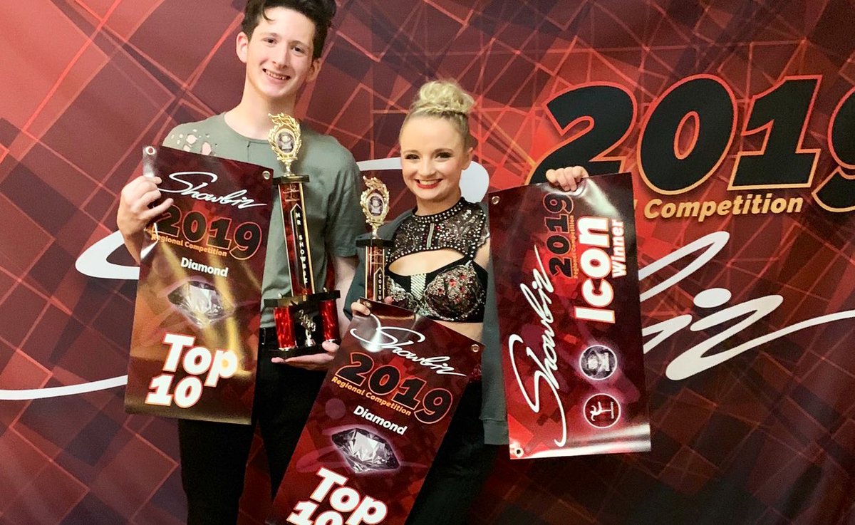 TinasDanceStd's tweet photo. Big congrats to these 2 kids! ๐๐ #mrshowbiz #diamondplatinum #iconaward #costumeaward #overallwinners @showbiztalent https://t.co/KCQPnrB0Ay