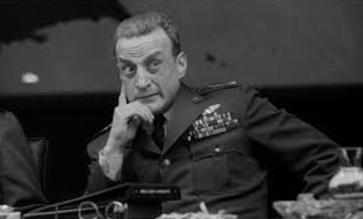 DwsDgT2WoAAvAQr?format=jpg&name=small