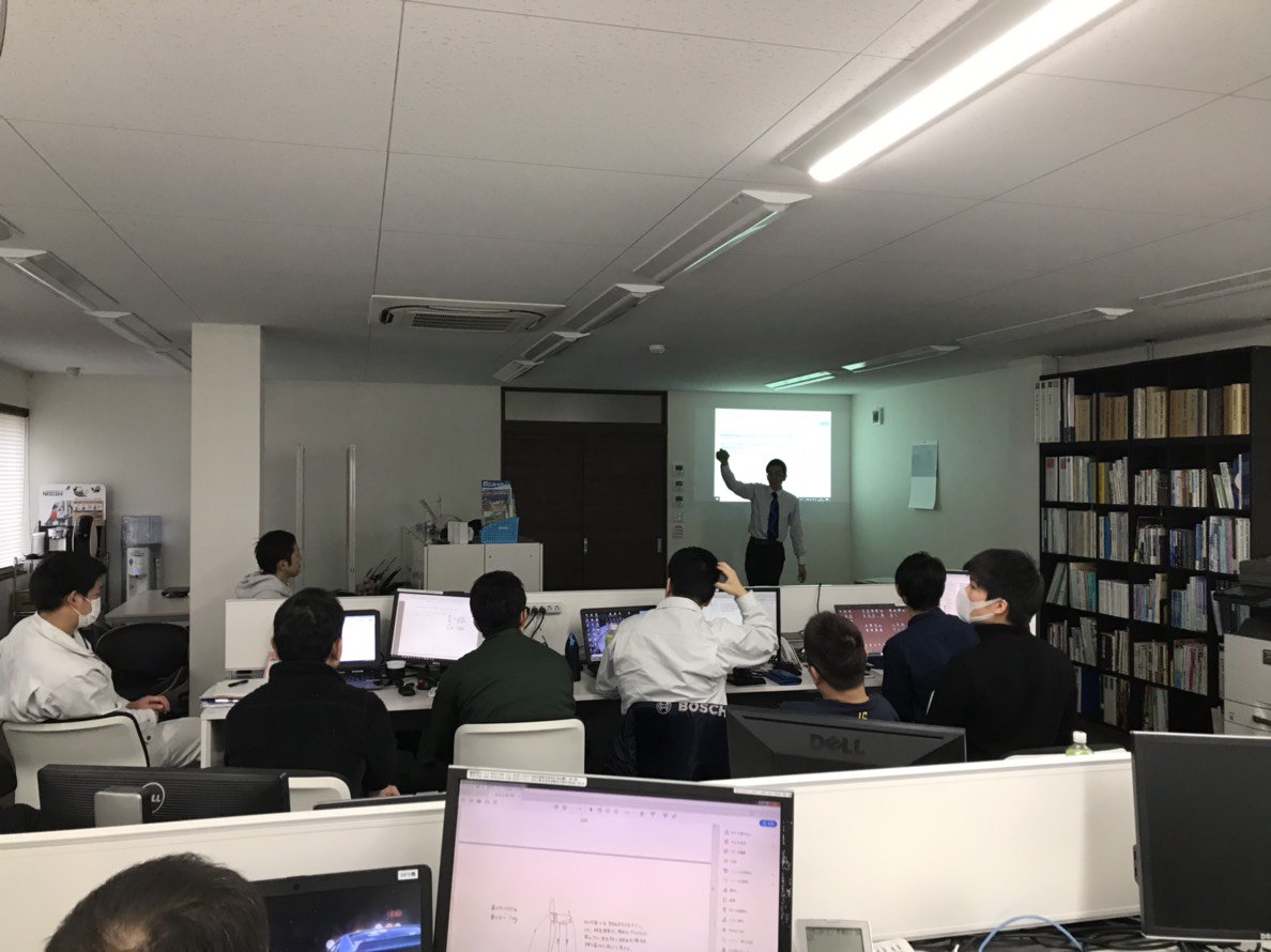 tokusyu_kousyo's tweet photo. 土曜日と言えば❓

そう‼️　

安全研修ですね‼️

今日は落下物と上下作業について👀👀

ちょっと衝撃的な動画も出たので見てみましょう👍👍
https://t.co/bA0tbUJF4E

＃安全研修
＃落下物
＃上下作業
＃衝撃動画
＃TKG
＃特殊高所技術
＃Ninjatech https://t.co/2hkj8xZ1h3