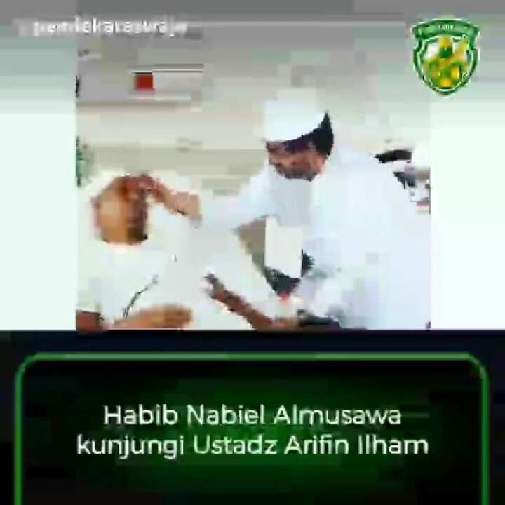 MuhammadAzzumar's tweet image. ya allah sembuhkanlah ulama kami, agar beliau bisa berdakwah kembali