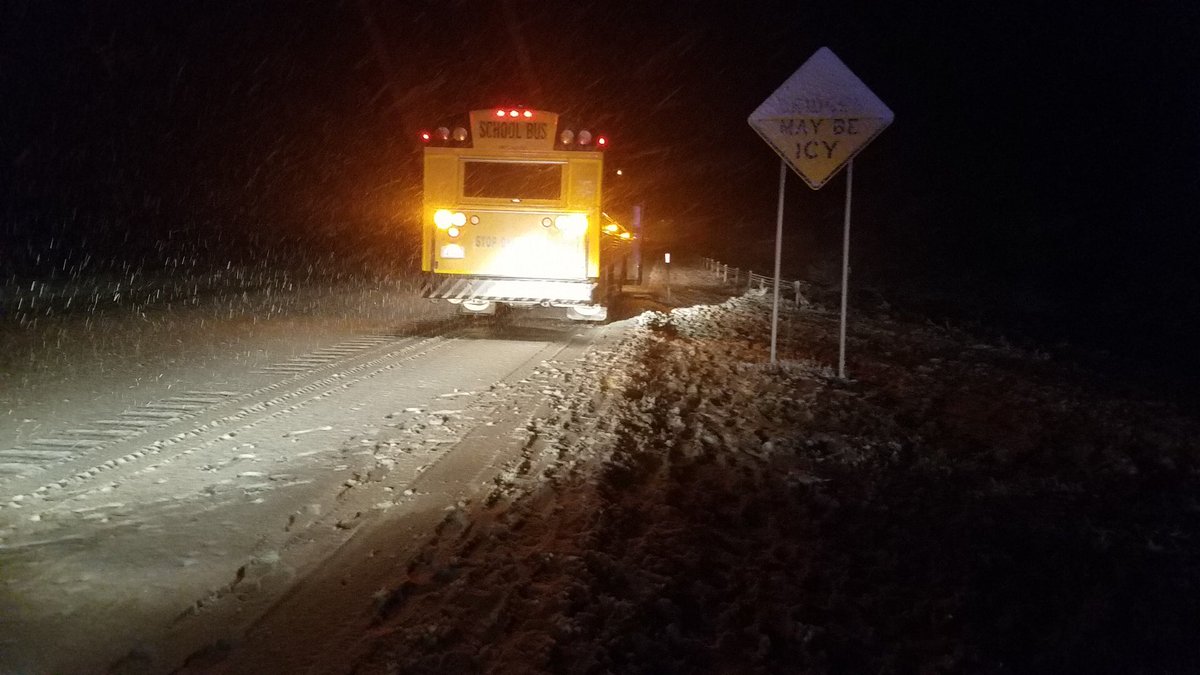 NSP_TroopA's tweet photo. Troopers are still on scene of a crash near the Waverly Scales westbound on I-80.   Please slow down and drive smart.  #NSP231 #NSP593 #NSP280 #NSP66 https://t.co/N3UV58IqVz