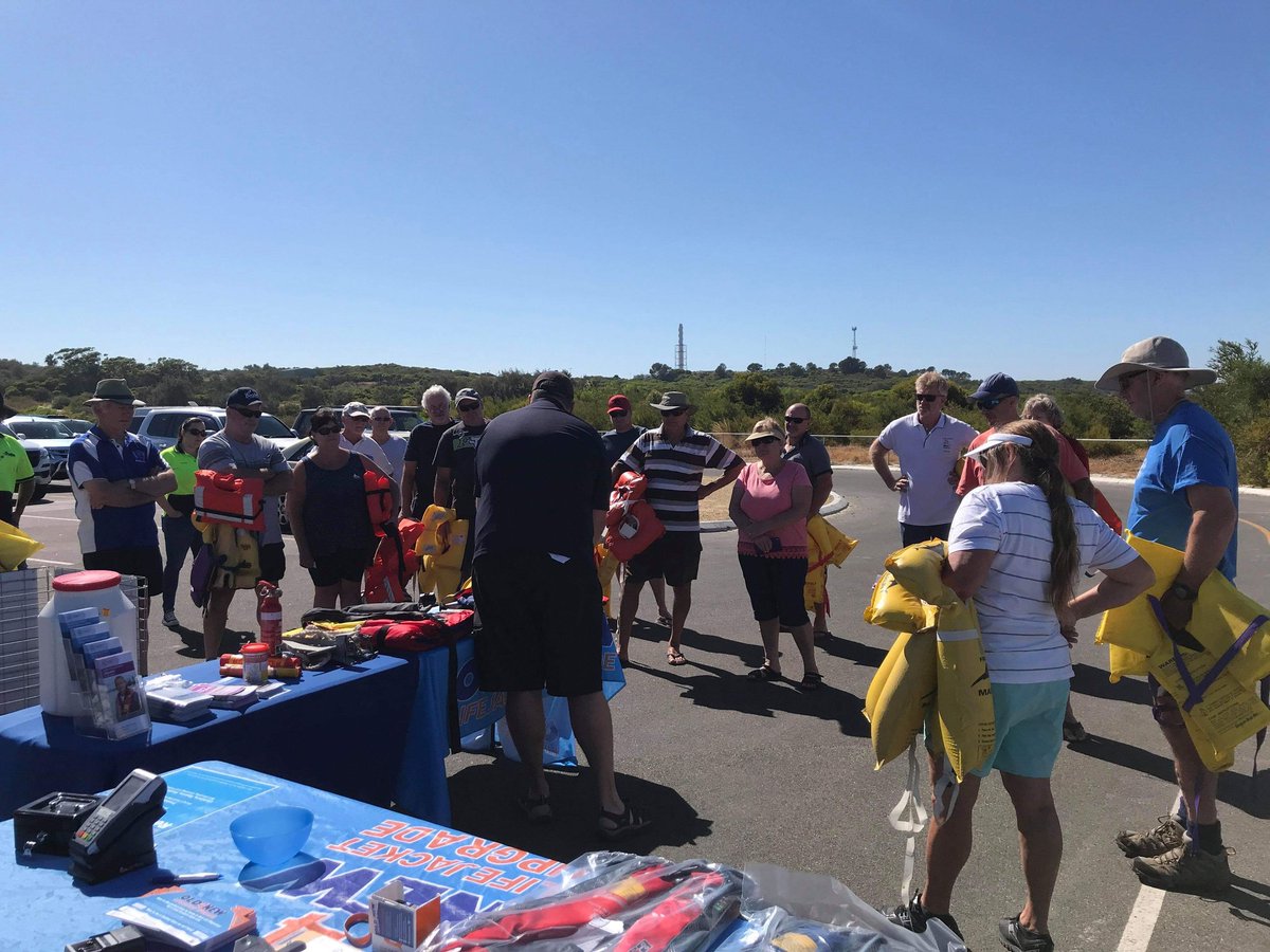 LifeSavingWA's tweet photo. A fantastic response to the @MarineSafetyWA & @LifeSavingWA Old4New lifejacket exchange at Woodman Point this morning. All 60 available lifejackets sold out! More exchange events coming soon! https://t.co/rcVtYUOMrU
#savinglives #old4new #lifejackets #boating https://t.co/aHWyZy1CGH