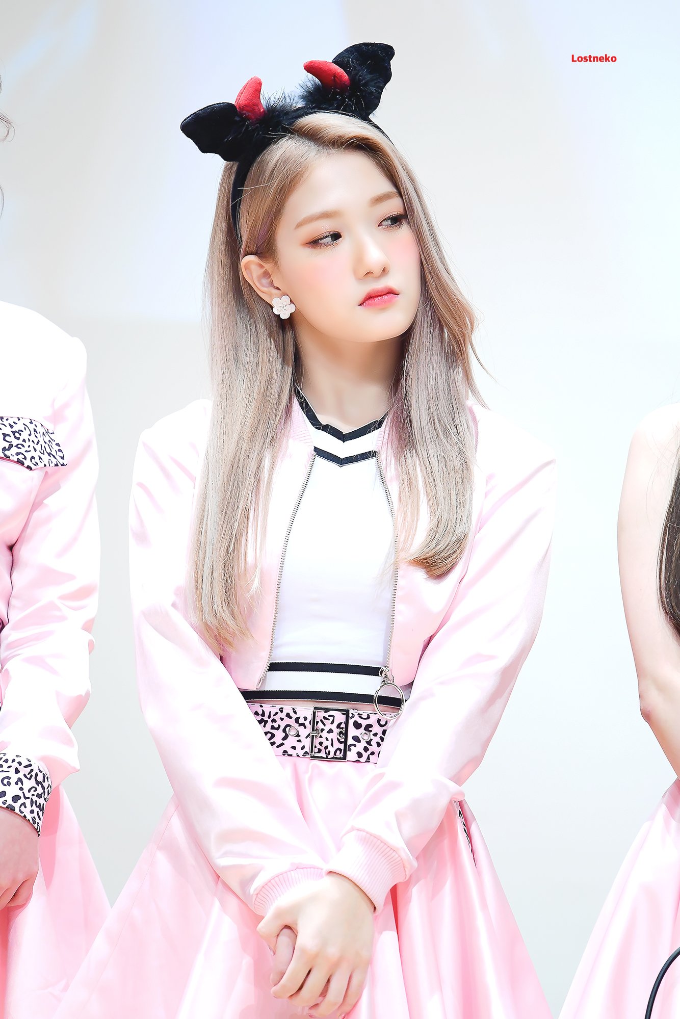 DwsJtI5V4AA49Jz.jpg:large