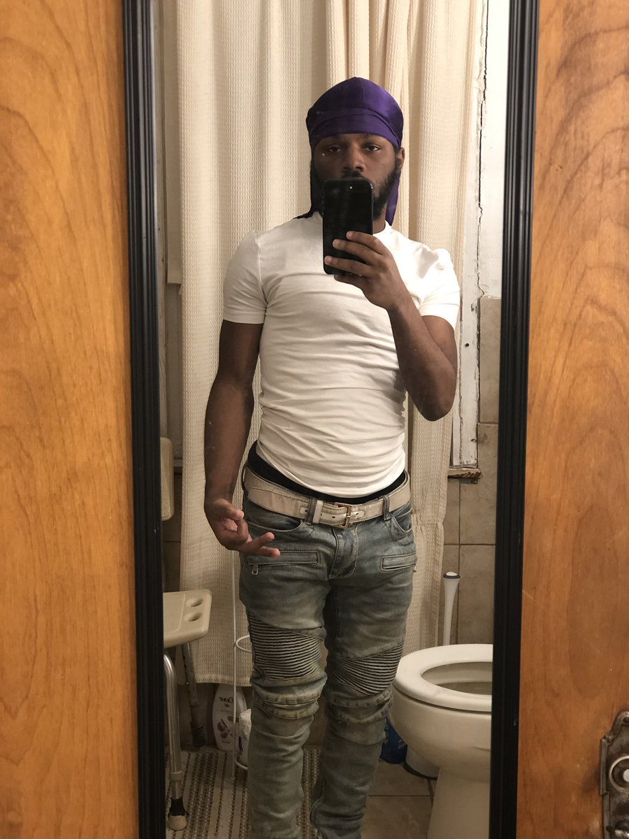 LongLiveGucci4L's tweet photo. @2_legitt https://t.co/ZzwC83CNKS