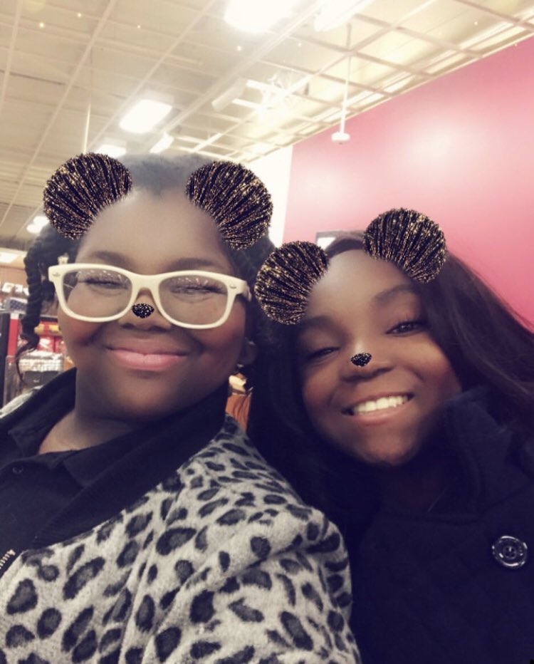 mightbelatrease's tweet photo. It’s always great to meet a future #BLEUDEVIL #DU18 and #DU23 #Dillard150 https://t.co/oUaeuKaJ2o