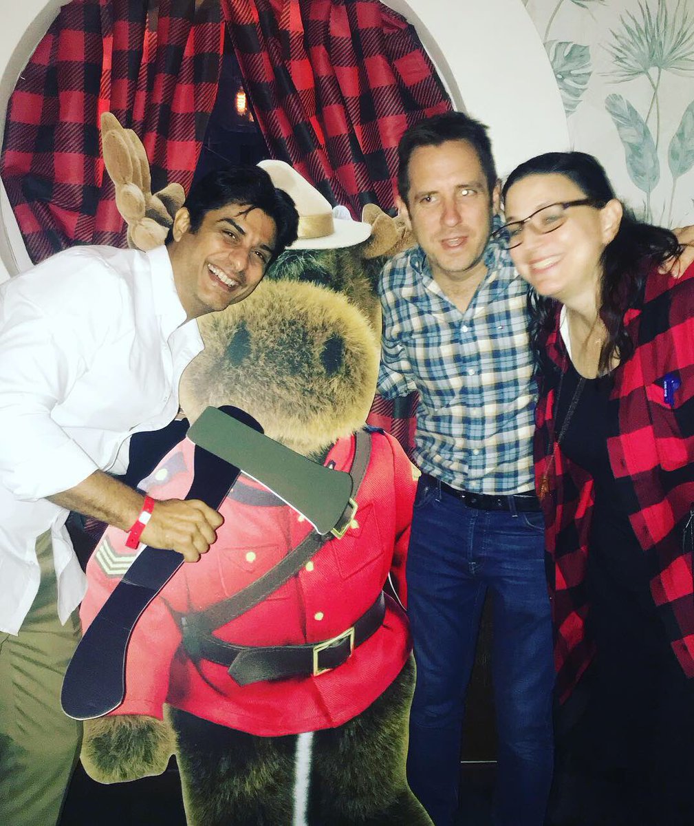 bhallavikas's tweet photo. Big warm welcome to The Consul General of Canada, Ms. Annie Dubé! Best wishes for Mumbai 😊 #lumberjackBASH #lovedthoseMapleToffees #canadainindia https://t.co/2O0pjzjbHa