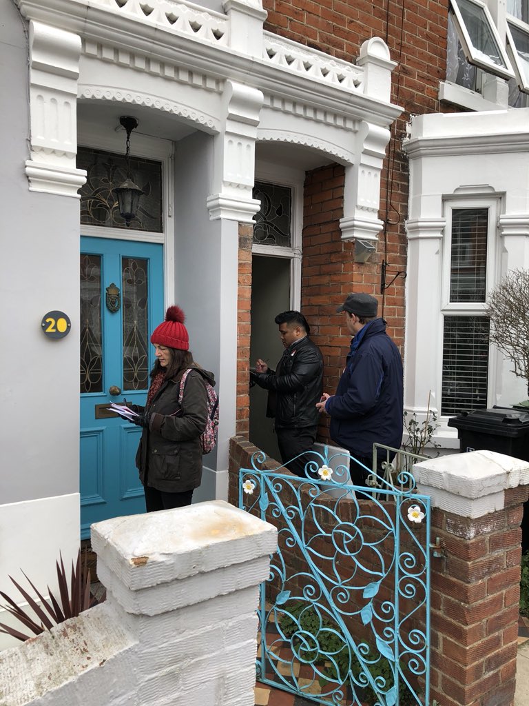 rajahghosh's tweet photo. https://t.co/nUo2hJlCF3  #labourdoorstep #labour #votelabour #portsmouthlabour #pompeylabour #portsmouthlabourparty #timeforachange #locallabourlad #v4urlll #raj4labour #raj4pompey #raj4milton #milton #makemiltonred https://t.co/zdXI9Kndi8