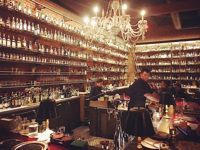 jollyrogervin's tweet photo. Disneyland for spirit lovers @multnomahwhiskeylibrary 🥃😍 Thanks again BFF @jchy68 🙏 https://t.co/AyrhbKcMFB
