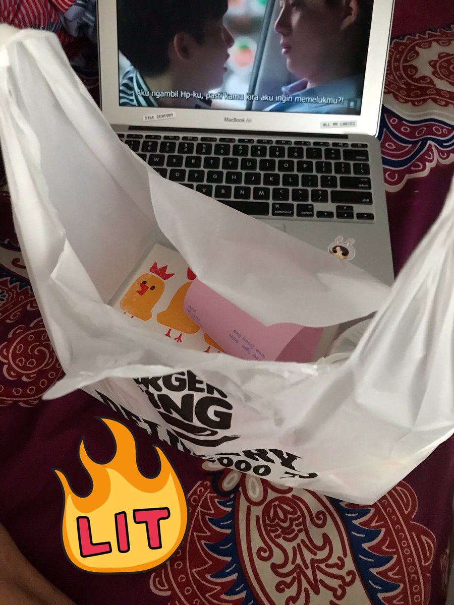 bryandllz's tweet photo. mood 4 this saturday afternoon. https://t.co/FPgquSmQPK