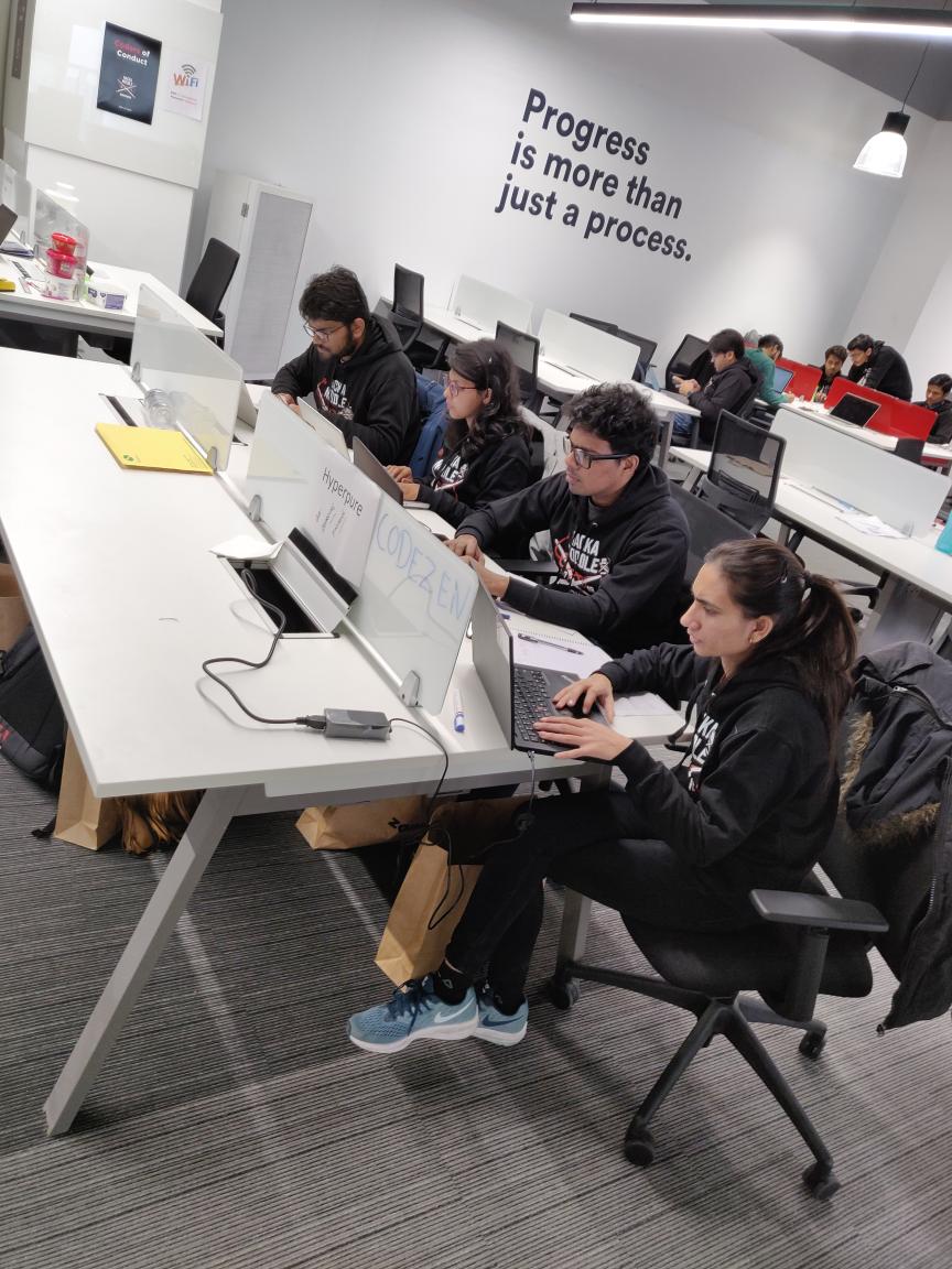 deepigoyal's tweet photo. ...and #hackanoodle has kickstarted!

These young techies are already at it. 👩‍💻👨‍💻 https://t.co/WawBumQcxd