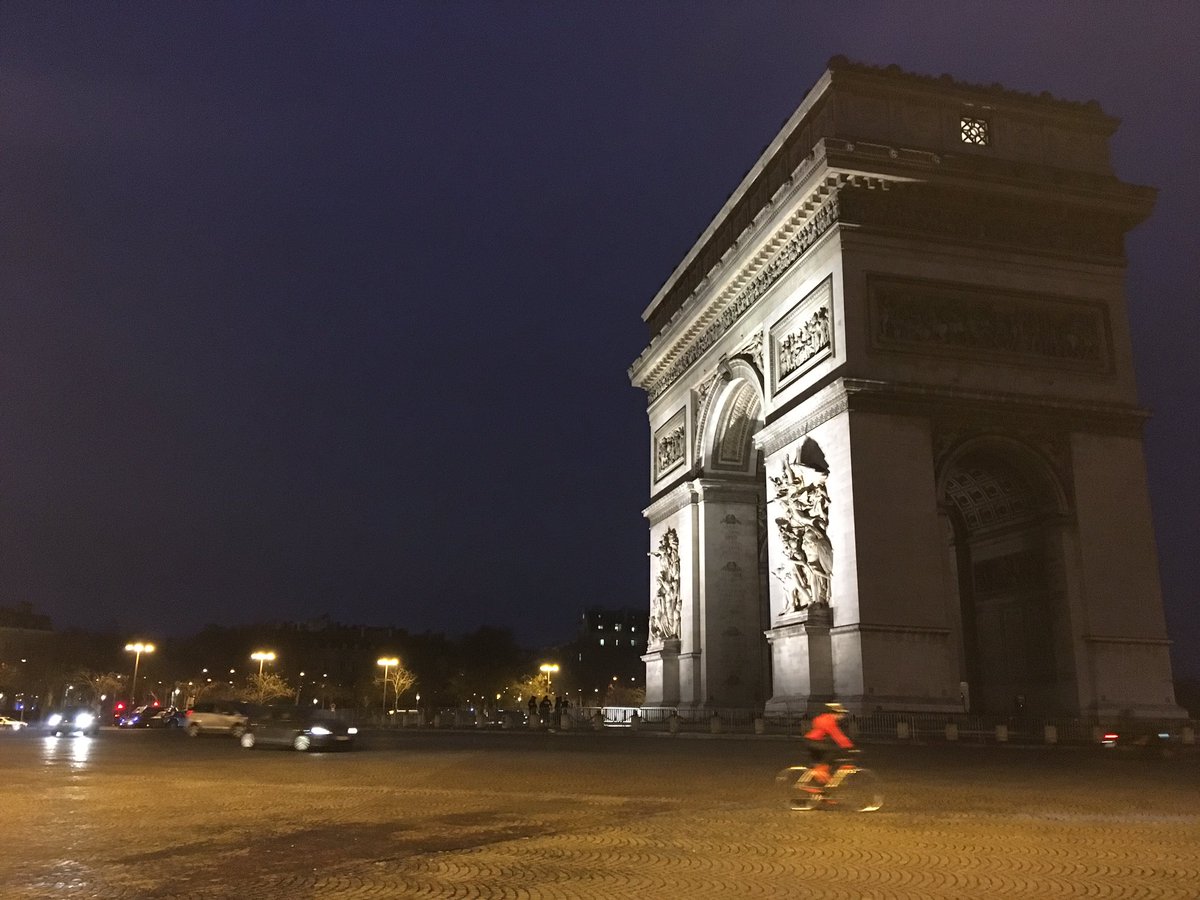 CouchMarathon's tweet photo. Lovely morning for a #Paris #cityrun! #run to #ArcDeTriomphe and back. Might not b @6amCLUB in #France but it was #6amclub at home!

@REDJanuaryUK #runeveryday #REDJanuary

#Run1000Miles

@lululemon #4080challenge I’m at 37km with 3 days to go! I’ll make the 40 but not the 80 🤷‍♀️ https://t.co/d7tiWFeX0B