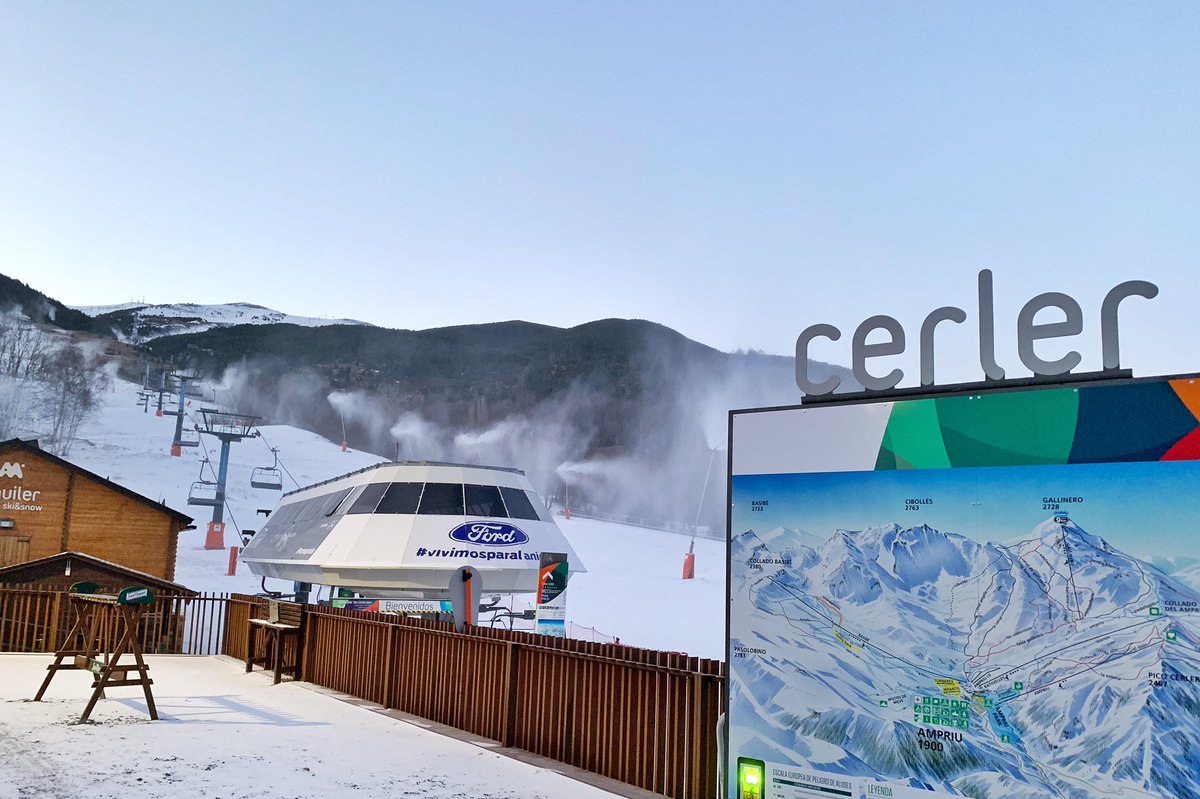 Muy buenos días desde Cerler.
Accesos abiertos y viento en calma!
Parte de nieve para hoy:
❄️ 15 Remontes.
❄️ 25 Pistas.
❄️ 31 km.
Consulta el parte completo aquí 👉🏼 bit.ly/pncerlertw

#cerler #nieve #cerlerenamora