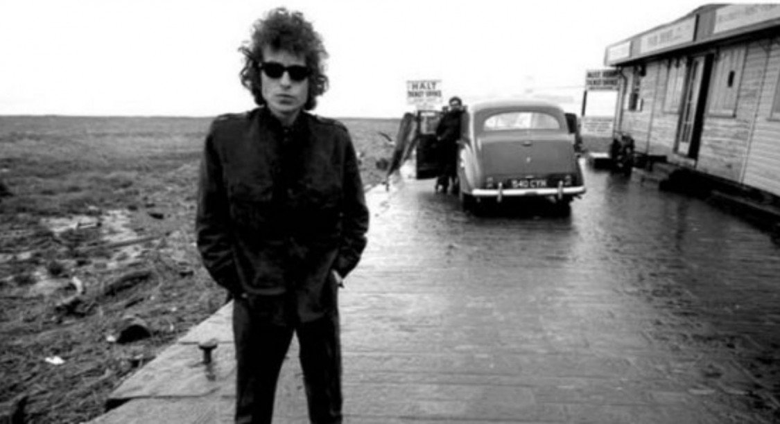 lesinrocks's tweet photo. Netflix annonce un documentaire sur Bob Dylan réalisé par Martin Scorsese https://t.co/WsWkQ2fXg8 https://t.co/qaw3UfaN1s