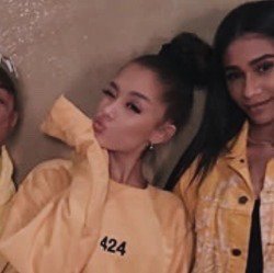 Dedkrut's tweet image. ~Ариана Гранде~
Рт — взял(а)
Фав — нравится
Жду отзыва~