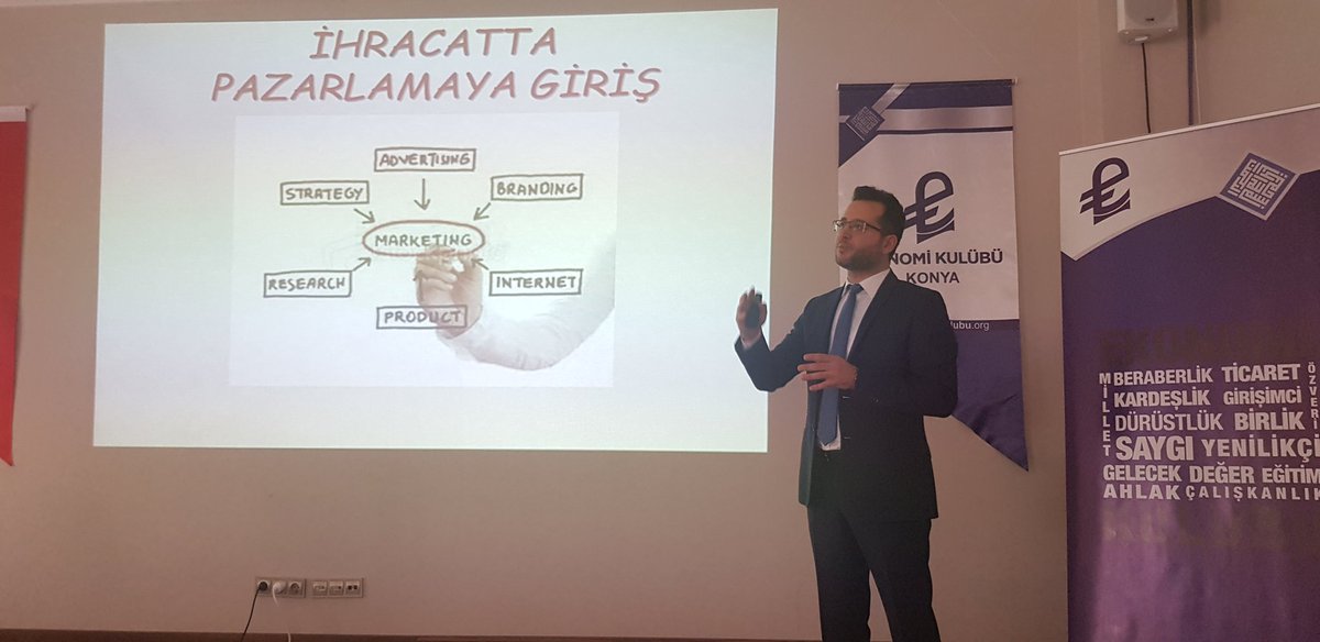 Ekonomi Kulübü Konya olarak Afyon'da düzenlemiş olduğumuz Kamp programında İhracatta Pazar Arayışları konulu toplantımız devam etmektedir.