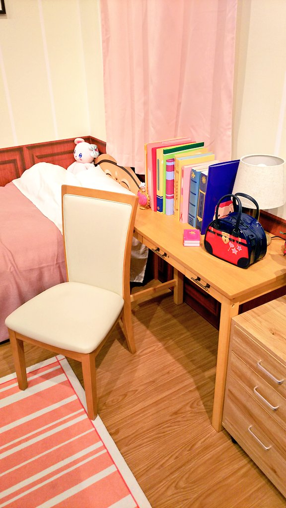 デュミ 星宮いちごちゃんの部屋 Aikatsu T Co Gefhqgnomc Twitter