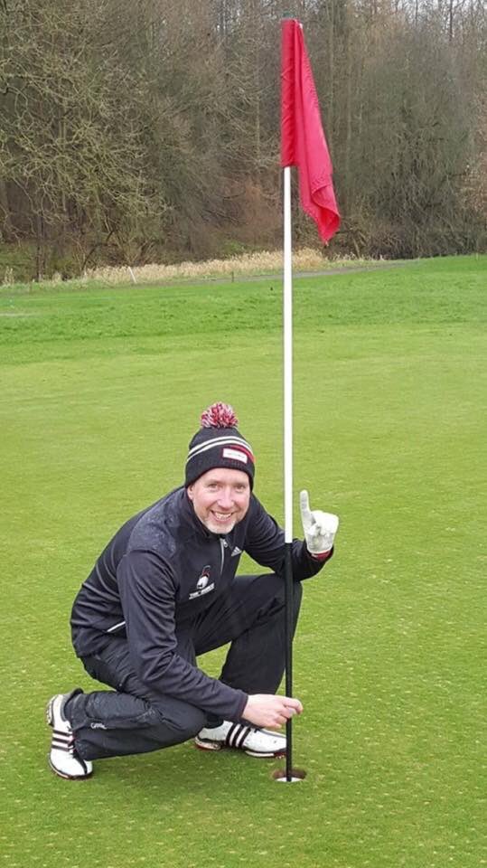 SeanFergusson's tweet photo. @talkSPORTWSB sorry Georgie I got a hole in one 2017 @RuddingPark ⛳️😀👍#Golf #Networking #HoleInOne https://t.co/xlrfNnVVal
