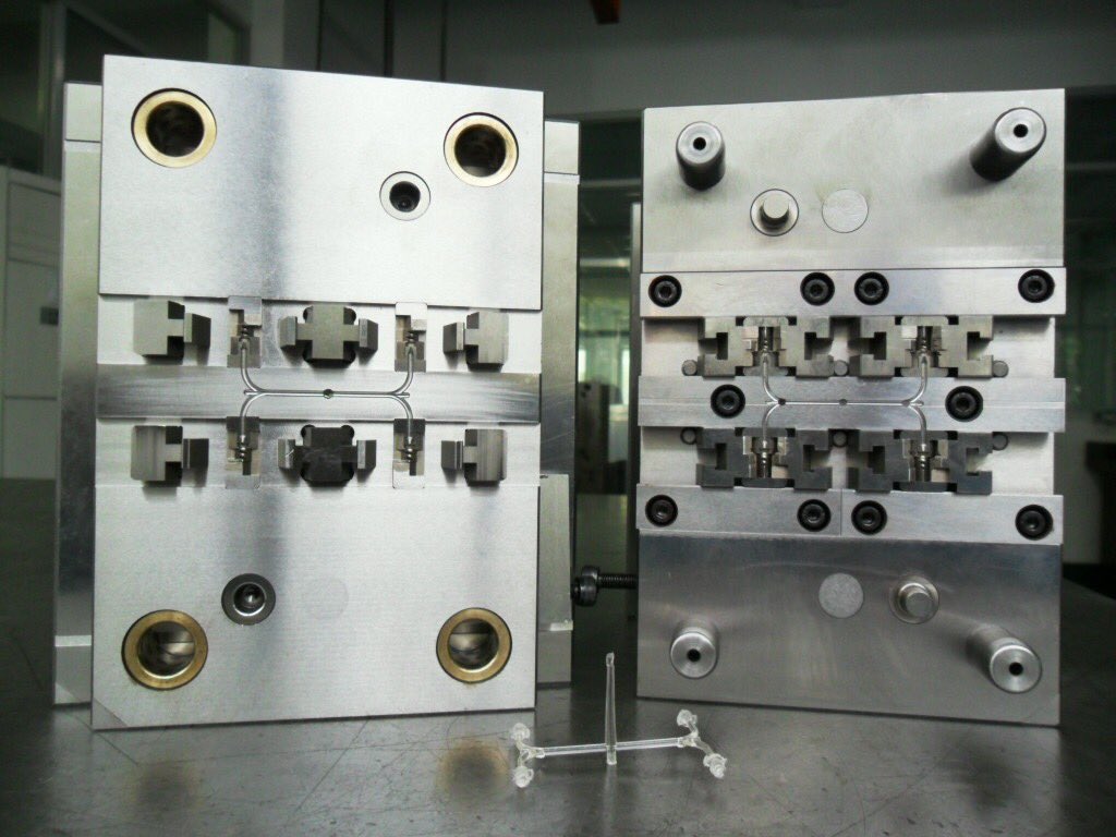 Trendplastic's tweet image. Medical #absorbable # implantable PGLA# micro molding # injection mould # plastic # 7 ton Sumitomo press # clean room production # hernia clinical fixer# design &amp;amp; manufacturing