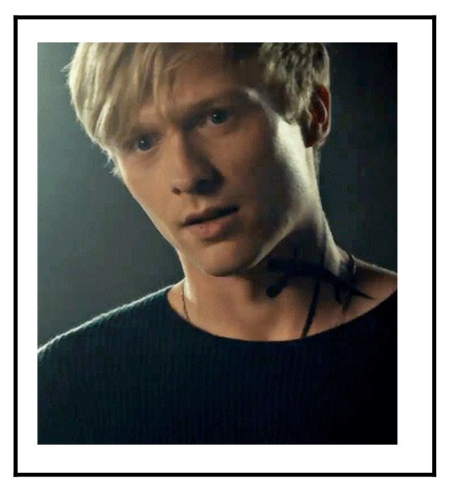 {Ｓｅ ｂｕｓｃａ ᴀ ᴜsᴇʀ ǫᴜᴇ ʟʟᴇᴠᴇ ᴀ ᴇsᴛᴇ ᴘᴇʀsᴏɴᴀᴊᴇ. }
 
— Ortografía legible y actividad moderada. 

— Con compromiso y conocimiento de la información de los fandoms. 

¿rt para encontrarlo? 
            ↳  ᴍᴅ ;; si te interesa.