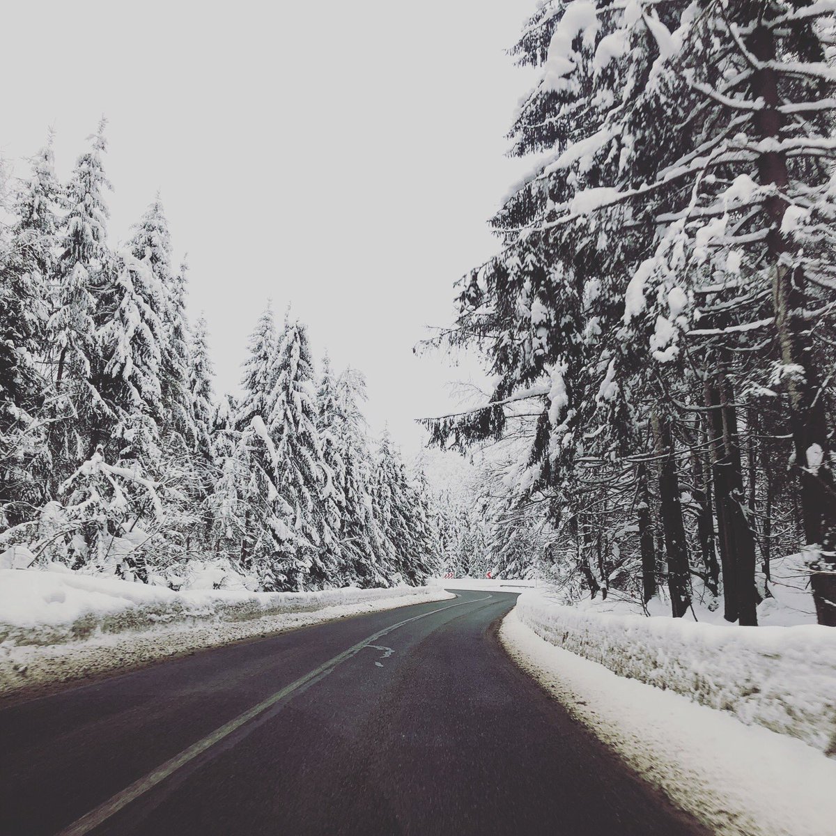 sellepp's tweet image. Winter in Maramures County, Romania #winter #romania #road