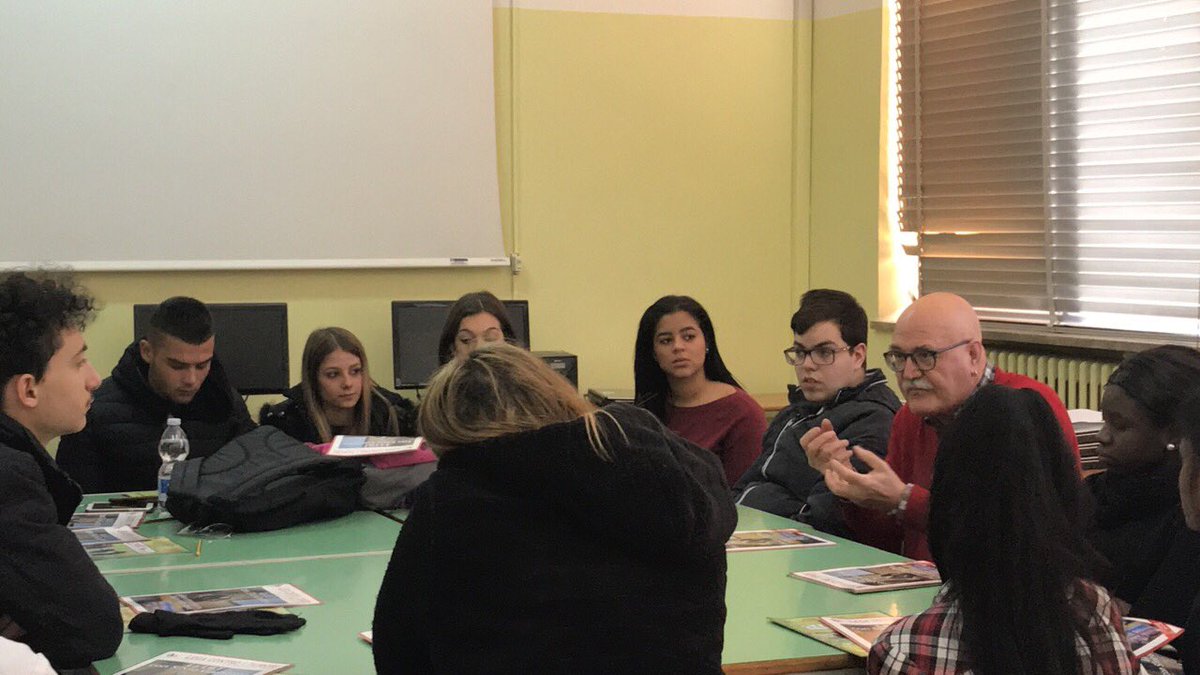 #formazione a #lecce presso Istituto De Pace sul progetto #geneo #ricerca #salento