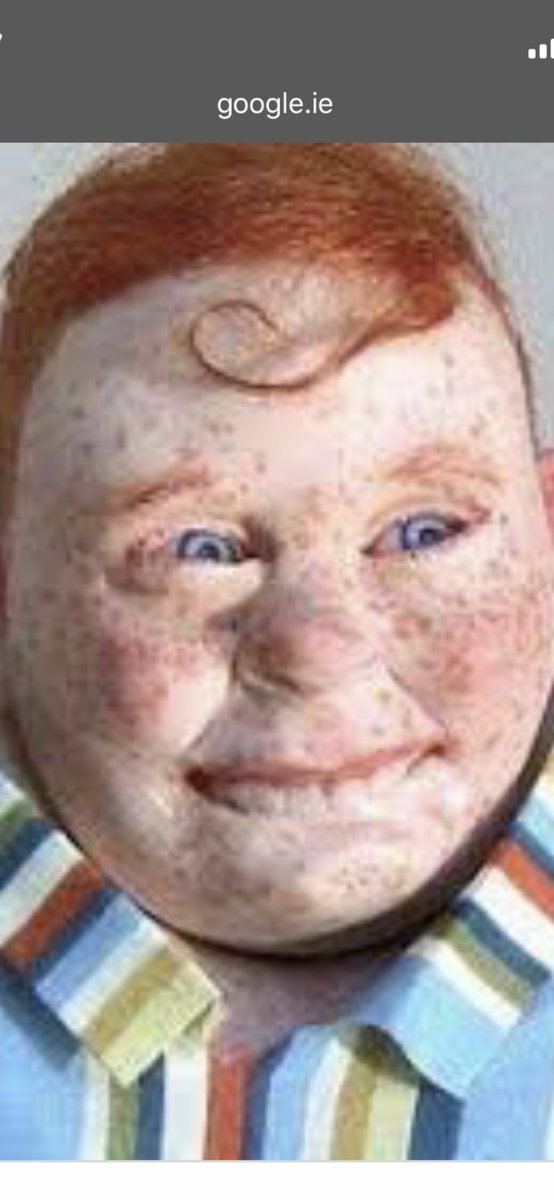Today is #KissAGingerDay . I am available in my office from 2 pm to just after 3pm 👨‍⚖️ I still technically qualify as a ginger..... here’s a pic of me when I was a little younger