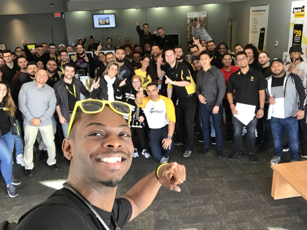 calebwesco's tweet photo. That moment when you meet THE G.O.A.T @JManuelSprint and @EddiePryor7 rocking the house with the #SprintFam https://t.co/tITwW70Gon