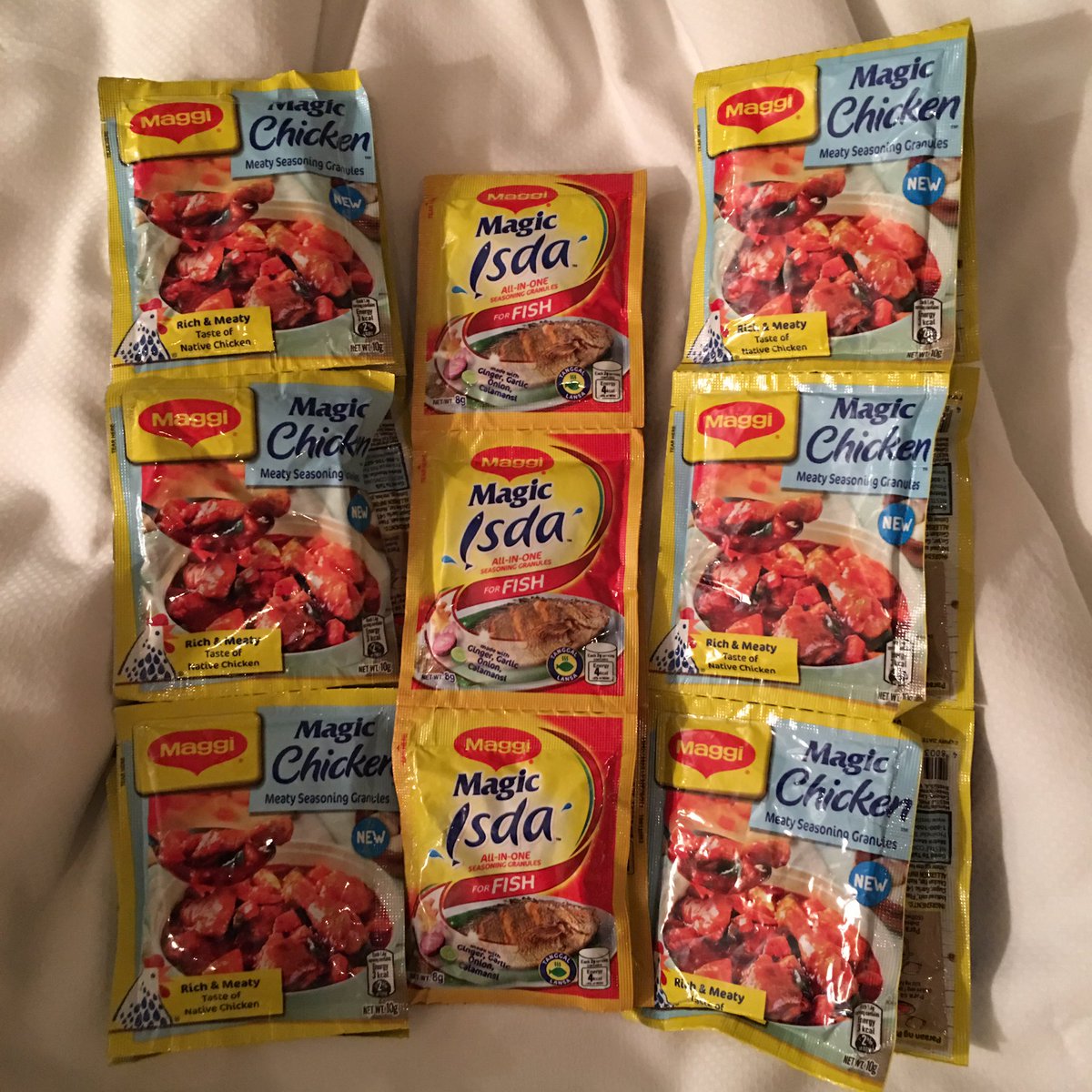 liannelaureta's tweet photo. maraming salamat wedding expo! Sa panimulang regalo saamin ni joe hahaha #magicisda #magicchicken https://t.co/HyWrl6yTU9