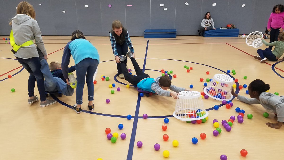 TeacherStacey3's tweet photo. Fractions Hungry Hungry Hippos review. Teams answered questions to earn time to gather as many balls as they could. What a great end to our unit! #nescougars #scps https://t.co/DOWN3a5p0O